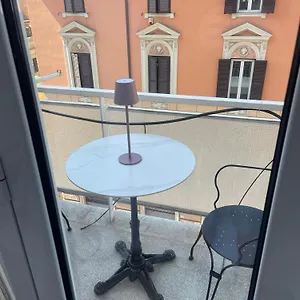 Charlie Up Roma