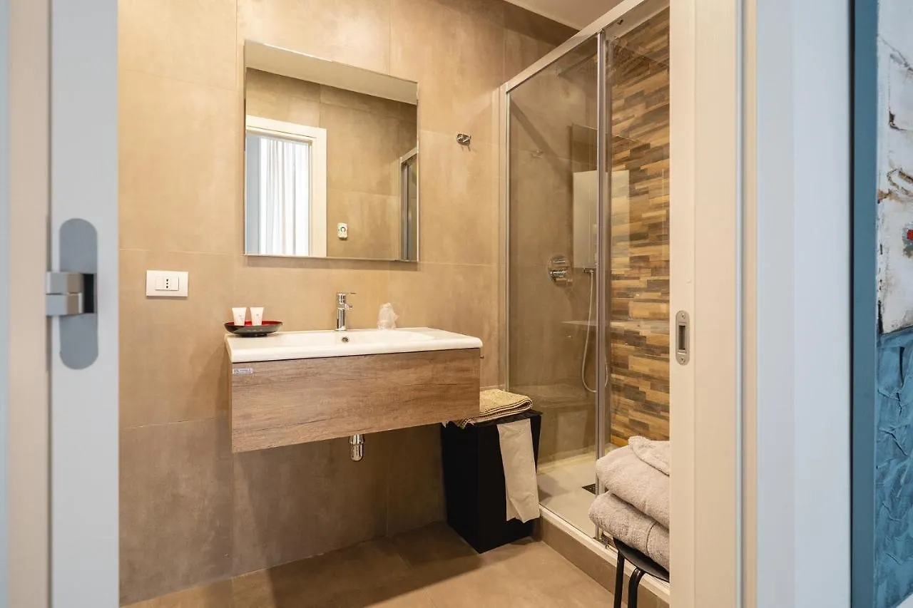Fourooms - Bari Sparano Penzion